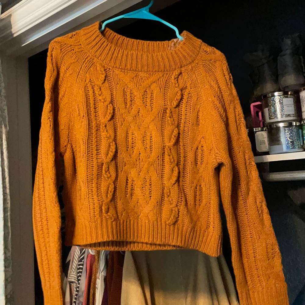 Sweater crop top
